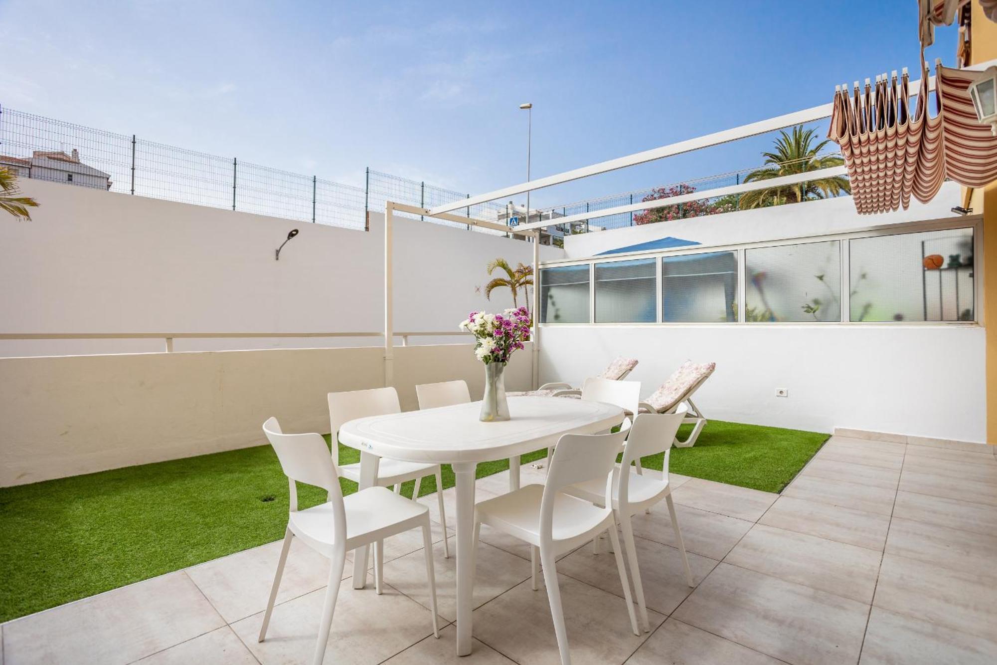 Family Home Near Ocean Los Cristianos Lovetenerife Arona  Zewnętrze zdjęcie