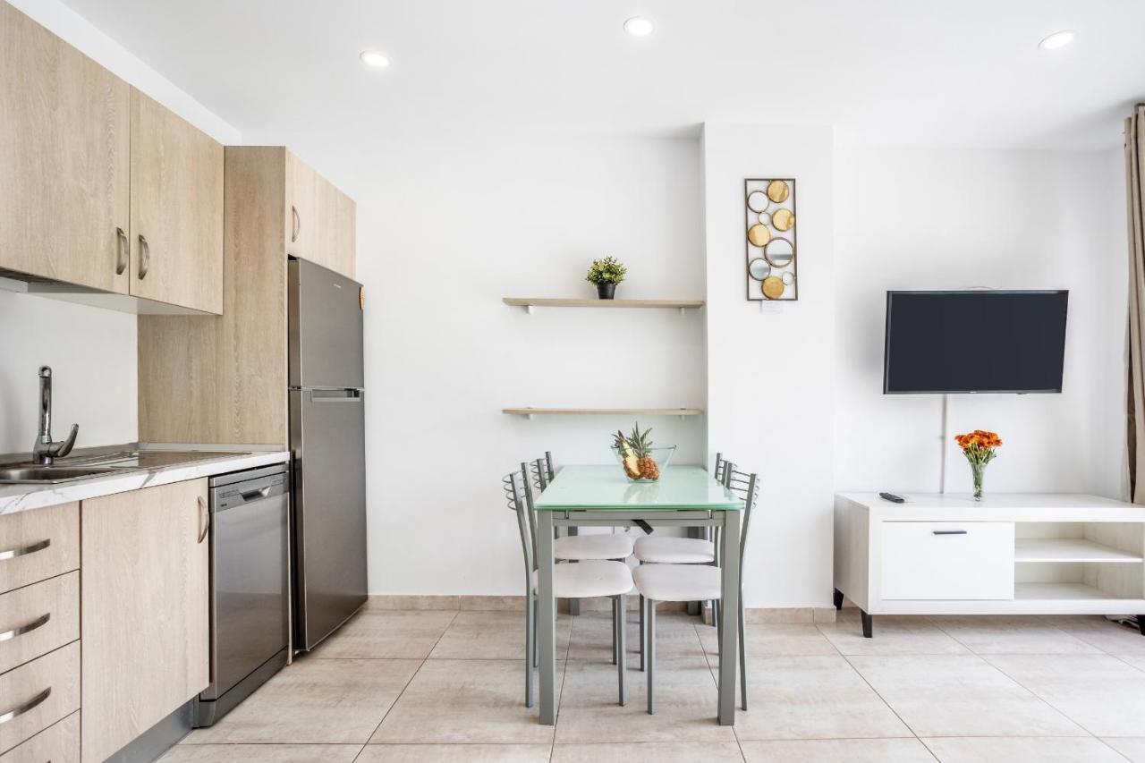 Family Home Near Ocean Los Cristianos Lovetenerife Arona  Zewnętrze zdjęcie